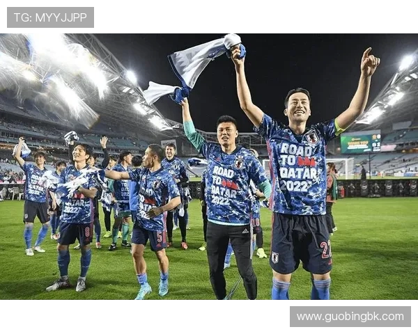 冈山绿稚与长崎航海的激烈对决展现足球魅力与团队精神