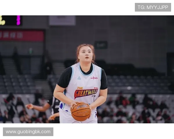 北京女篮与山西女篮激战正酣争夺女篮联赛季后赛资格的关键之战